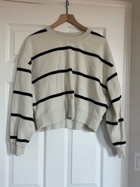 Lululemon Perfectly Oversized Crop Crew